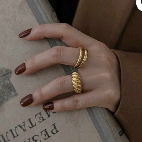 NEW 18K Gold Plated Croissant Dome Twist Rope Ring - Picture 3 of 13